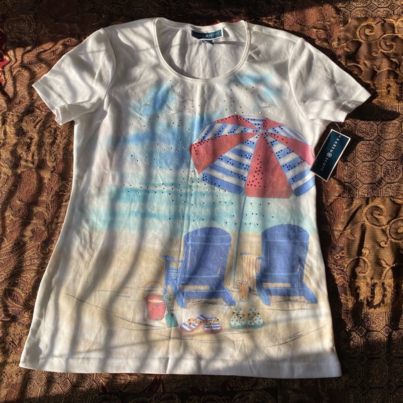 White shirt/top - Picture 1 of 4